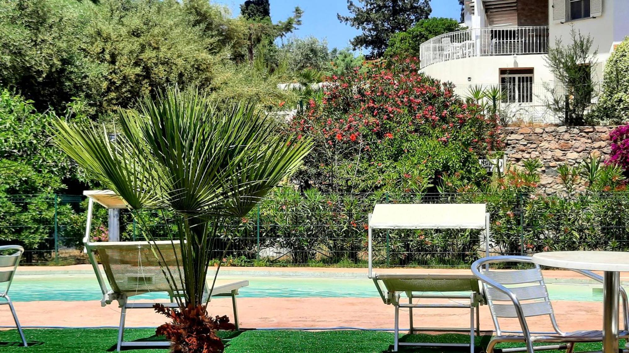 Villa Agnese Badesi Extérieur photo